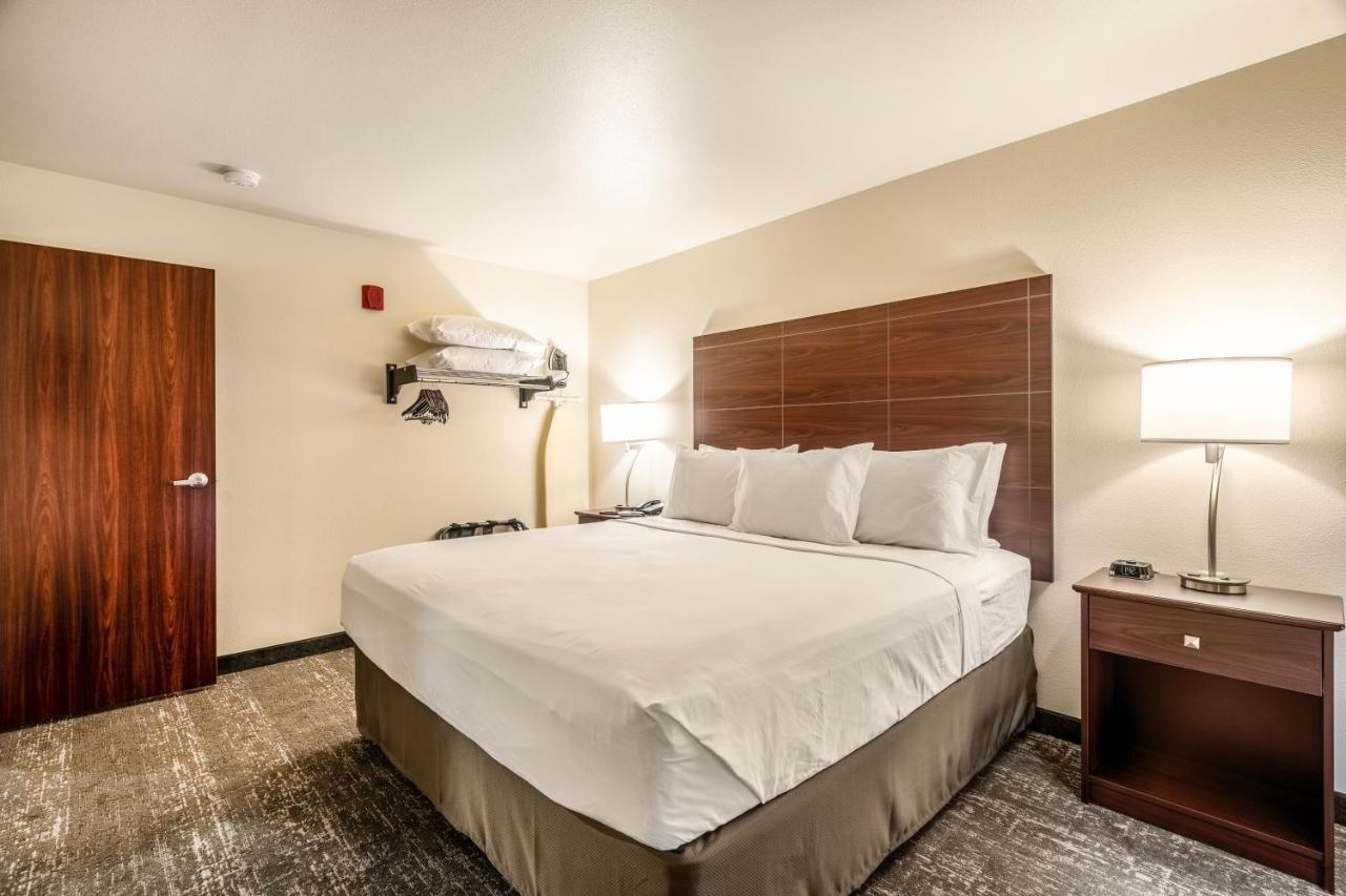 Cobblestone Hotel & Suites - Andrews Buitenkant foto